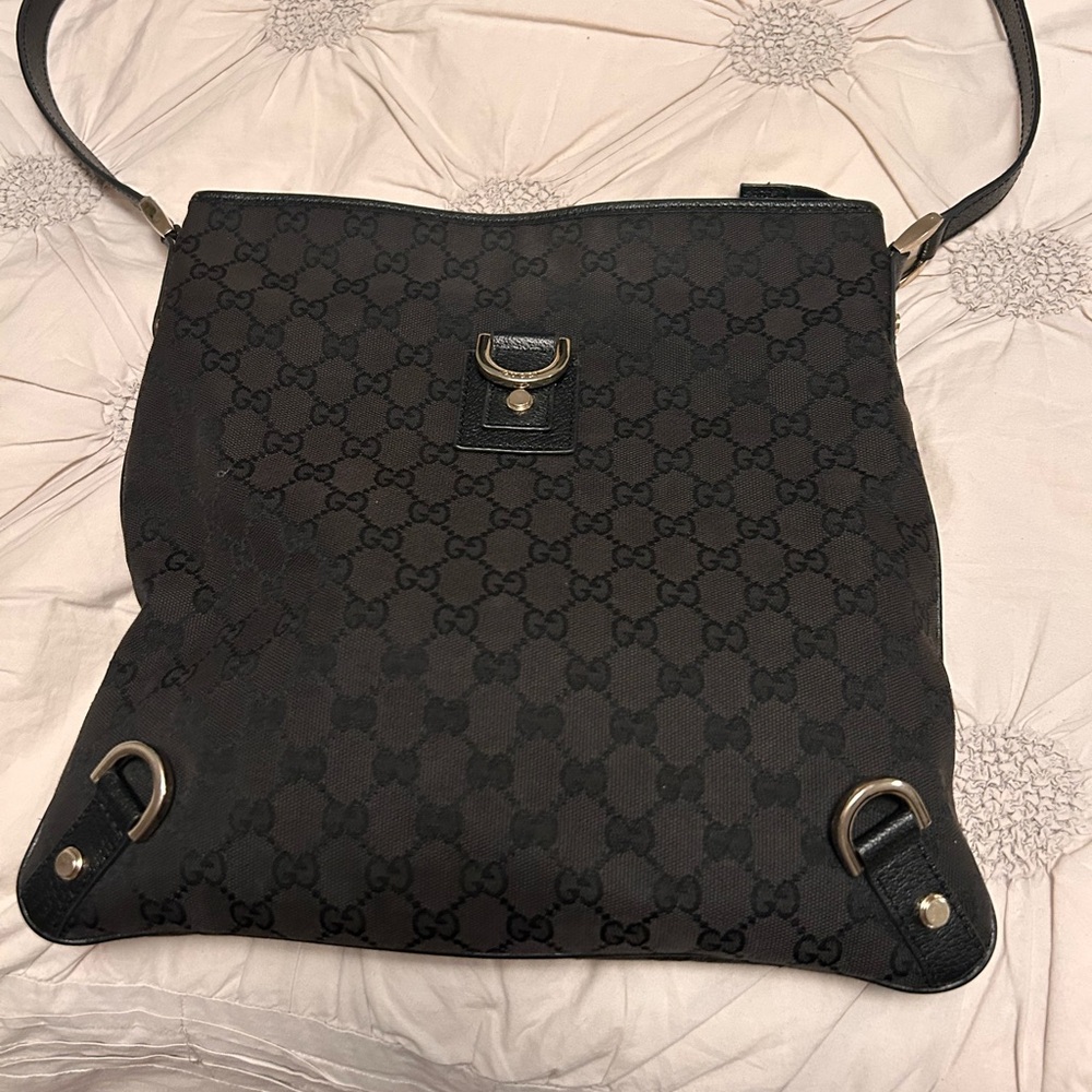 Gucci Black messenger Bag Authentic